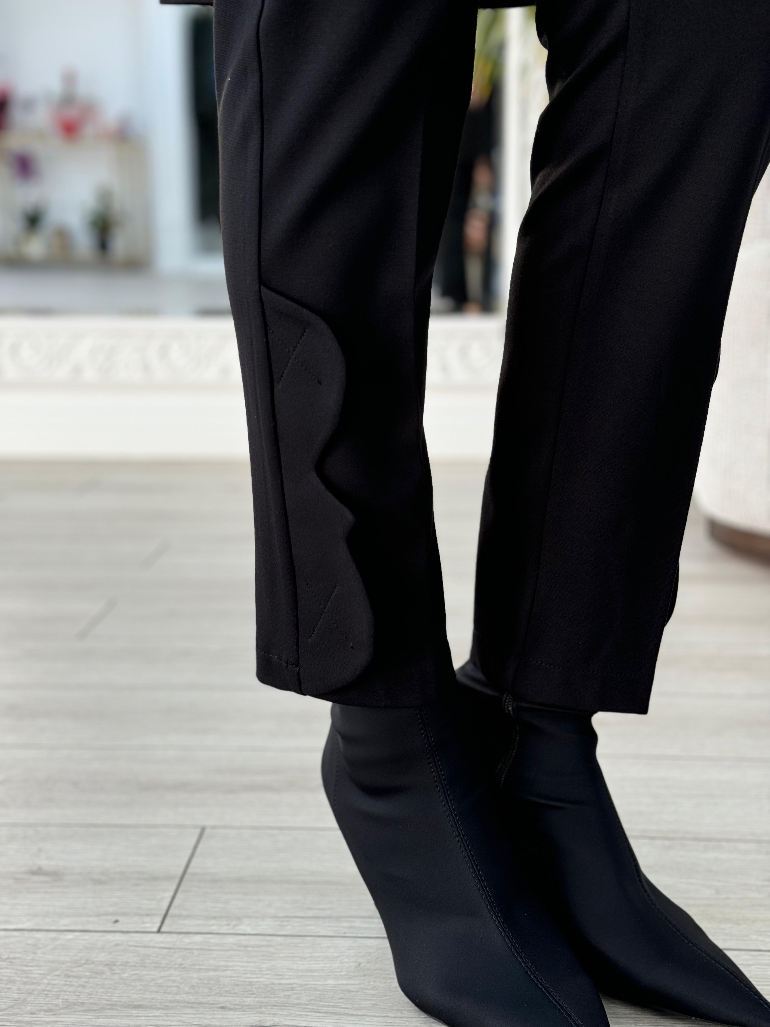 Misswhence Paça Detaylı Pantolon Siyah 36111