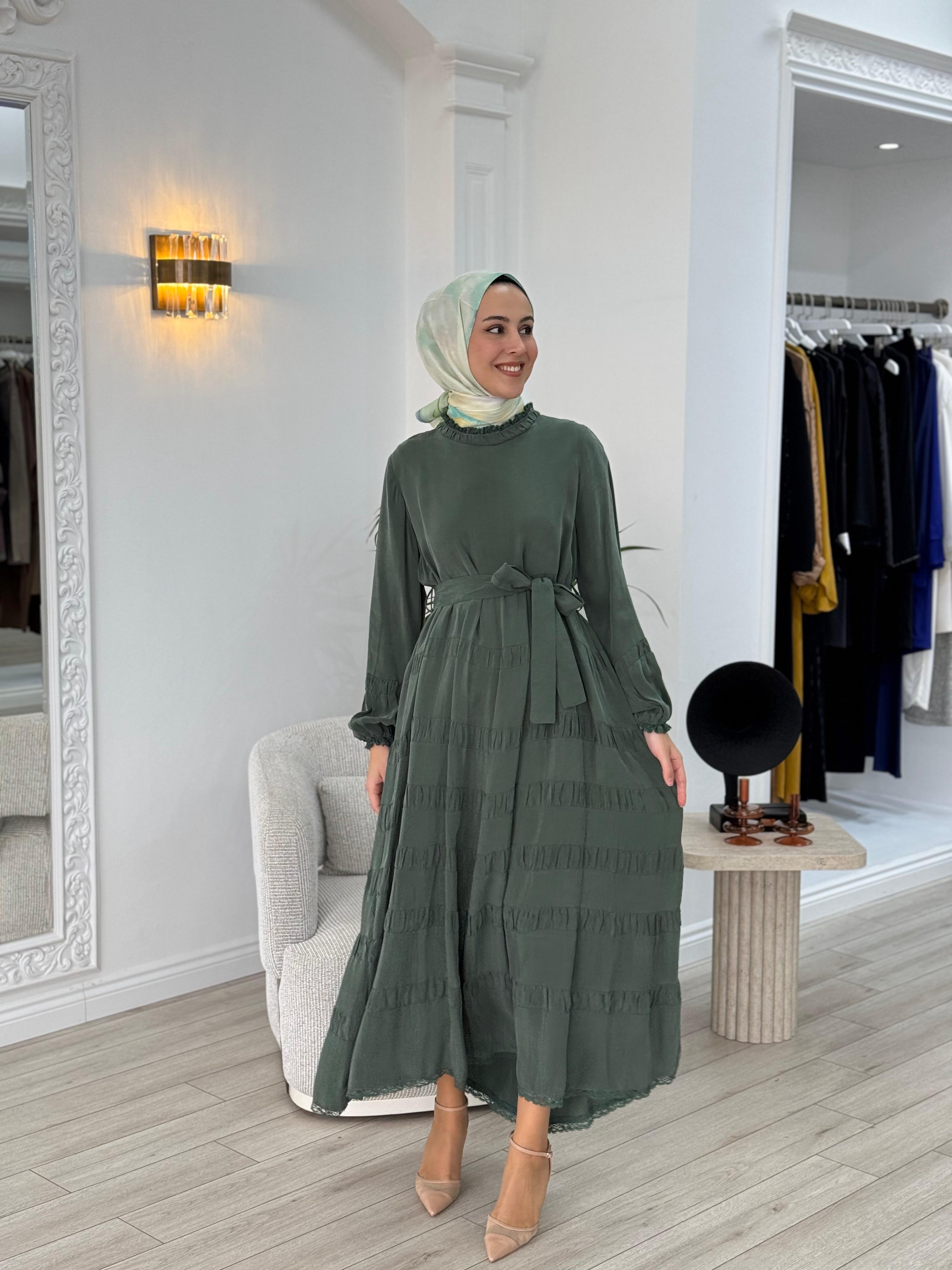 Misswhence Yakası Güpür Detaylı Elbise Küf Yeşili 35830