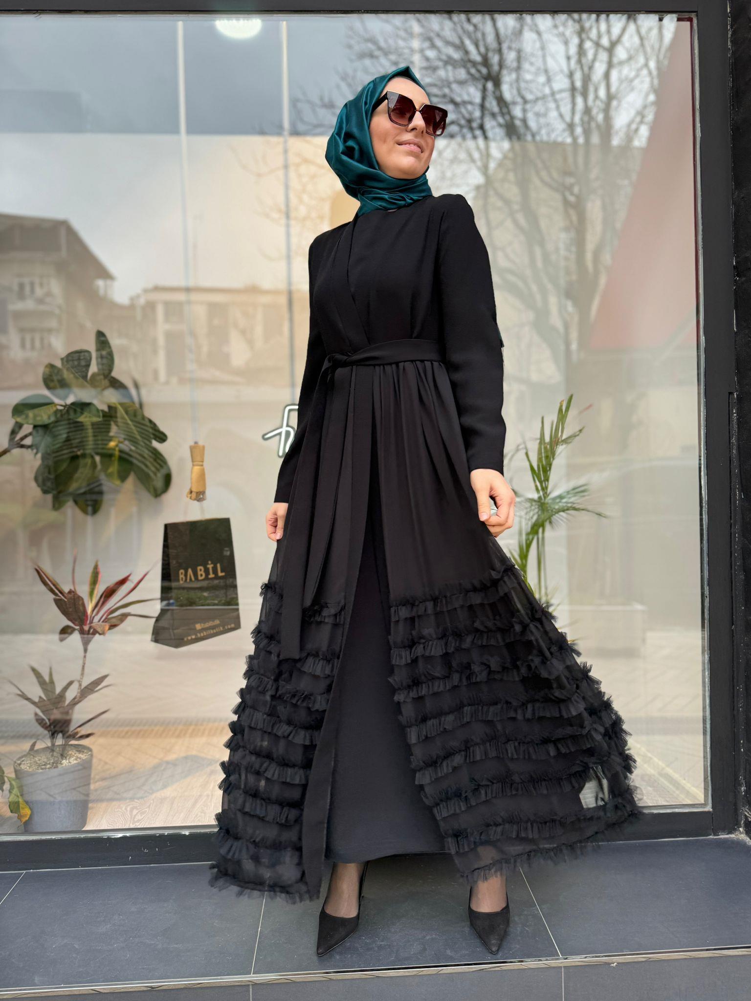 Nurcan Çetin Altı Kat Kat Tül Detay Abaya Siyah 6616