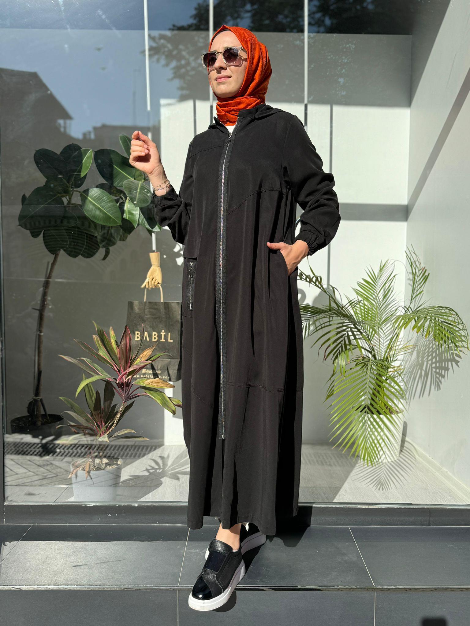 Nurcan Çetin Cupra Ferace Siyah 24945