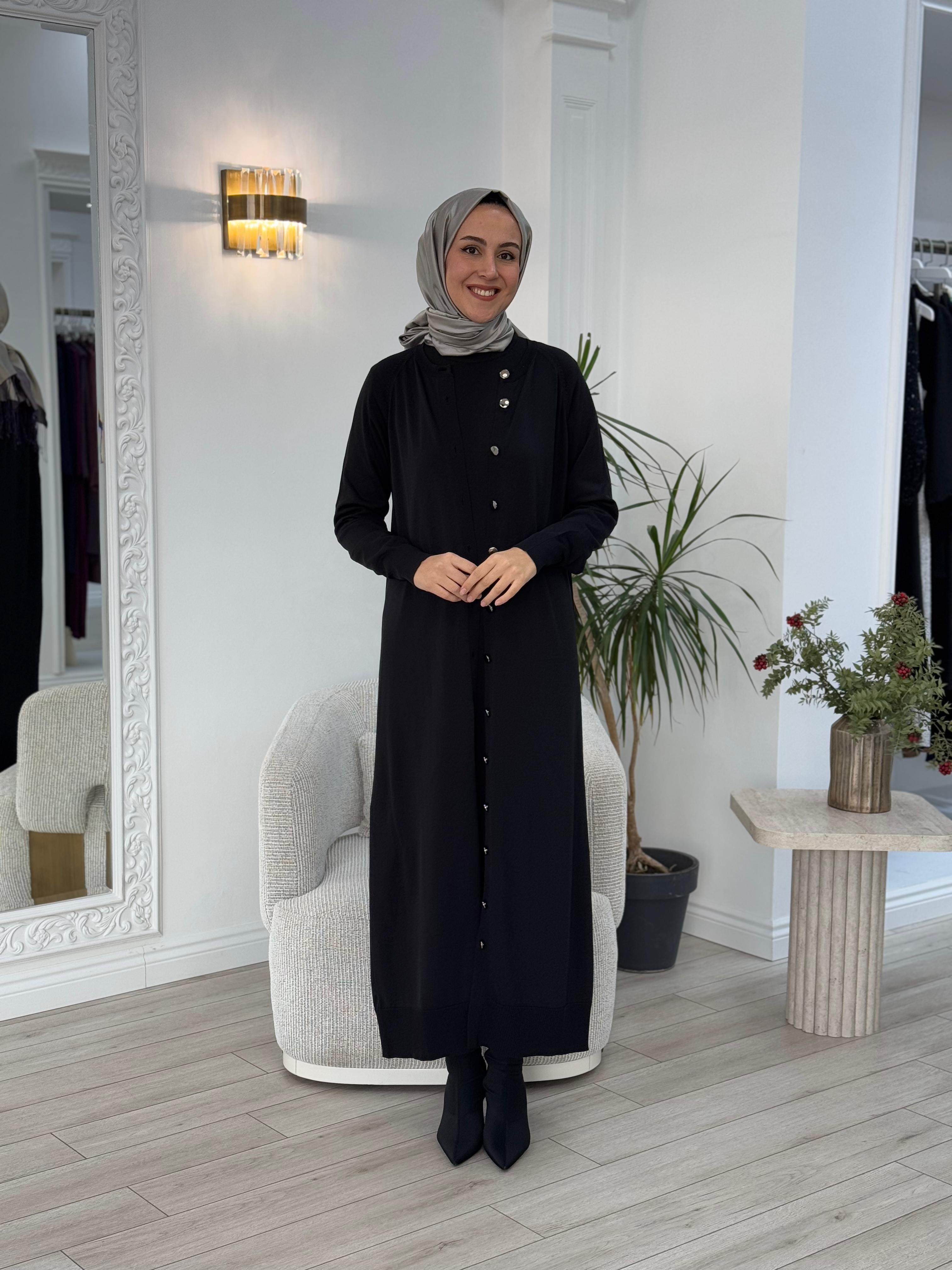 Nurcan Çetin Düğme Detaylı Triko Hırka Siyah n024