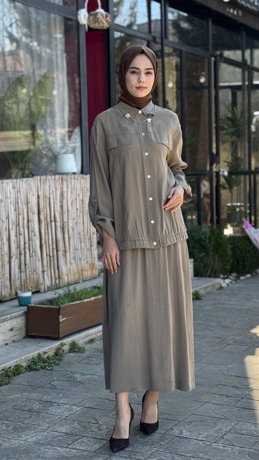 Nurcan Çetin Düğmeli Etekli Takım 26465