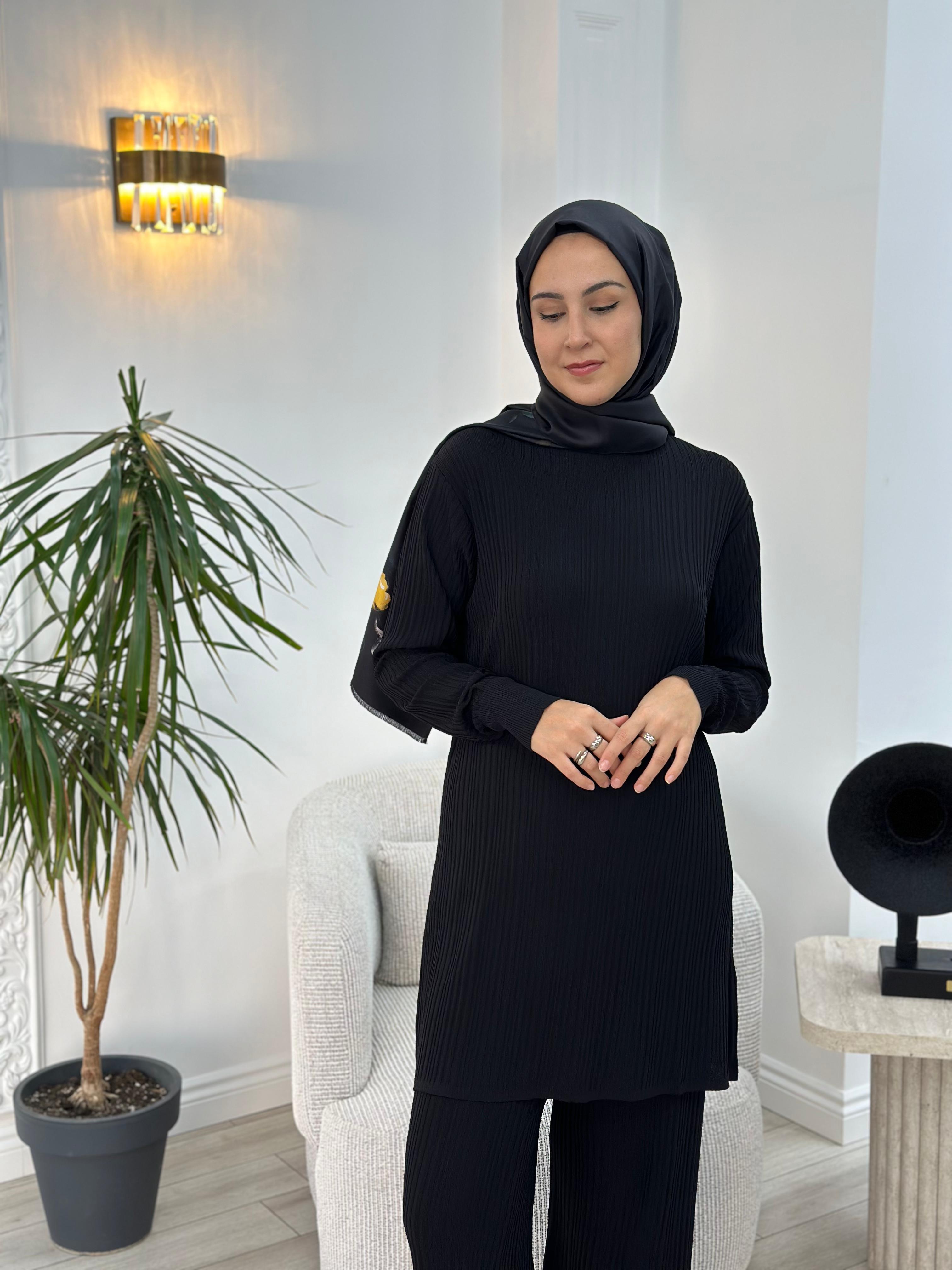 Nurcan Çetin Fitilli Triko Takım Siyah nç012