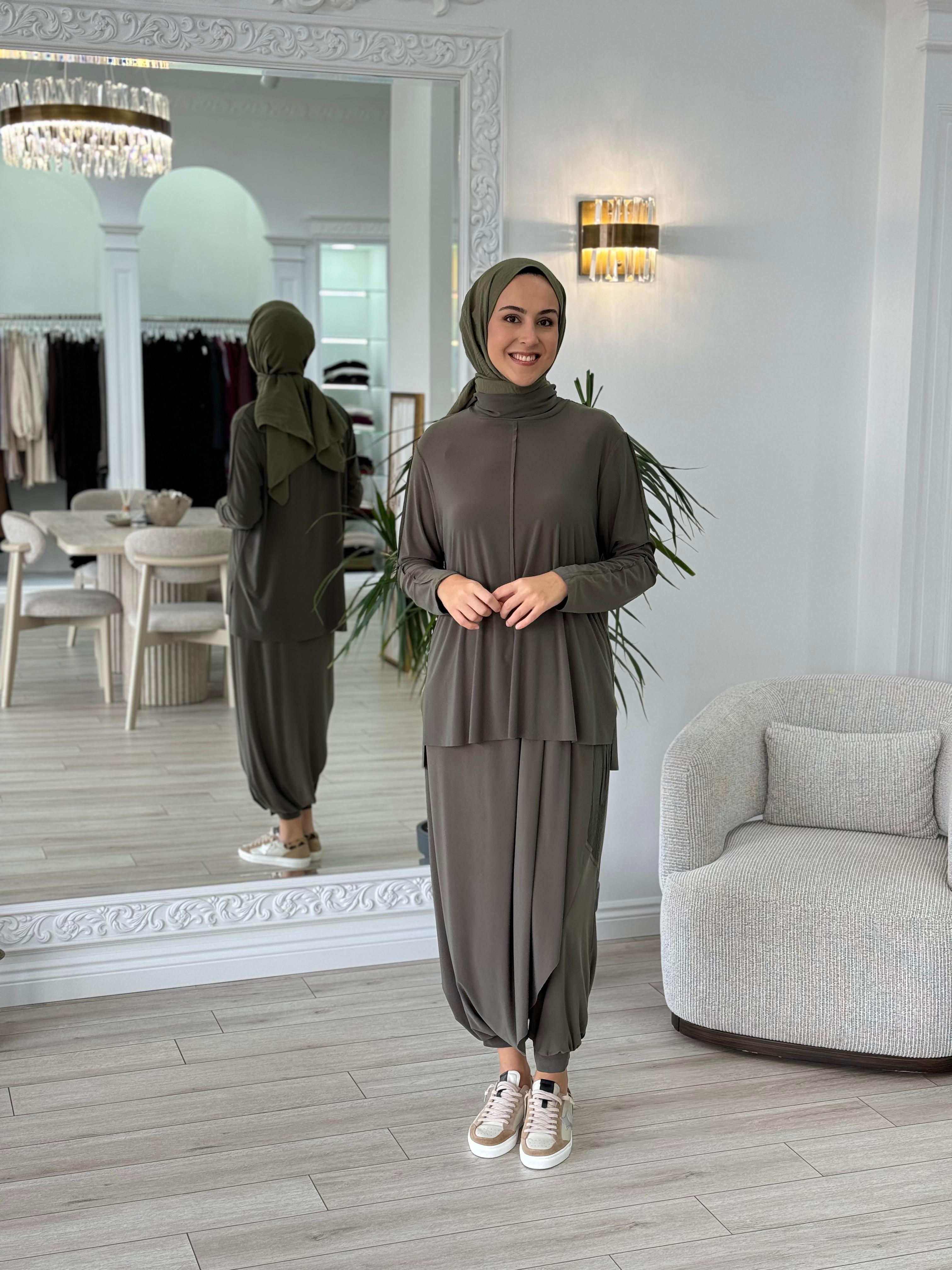 Nurcan Çetin Önü Dikişli Takım Haki 24426