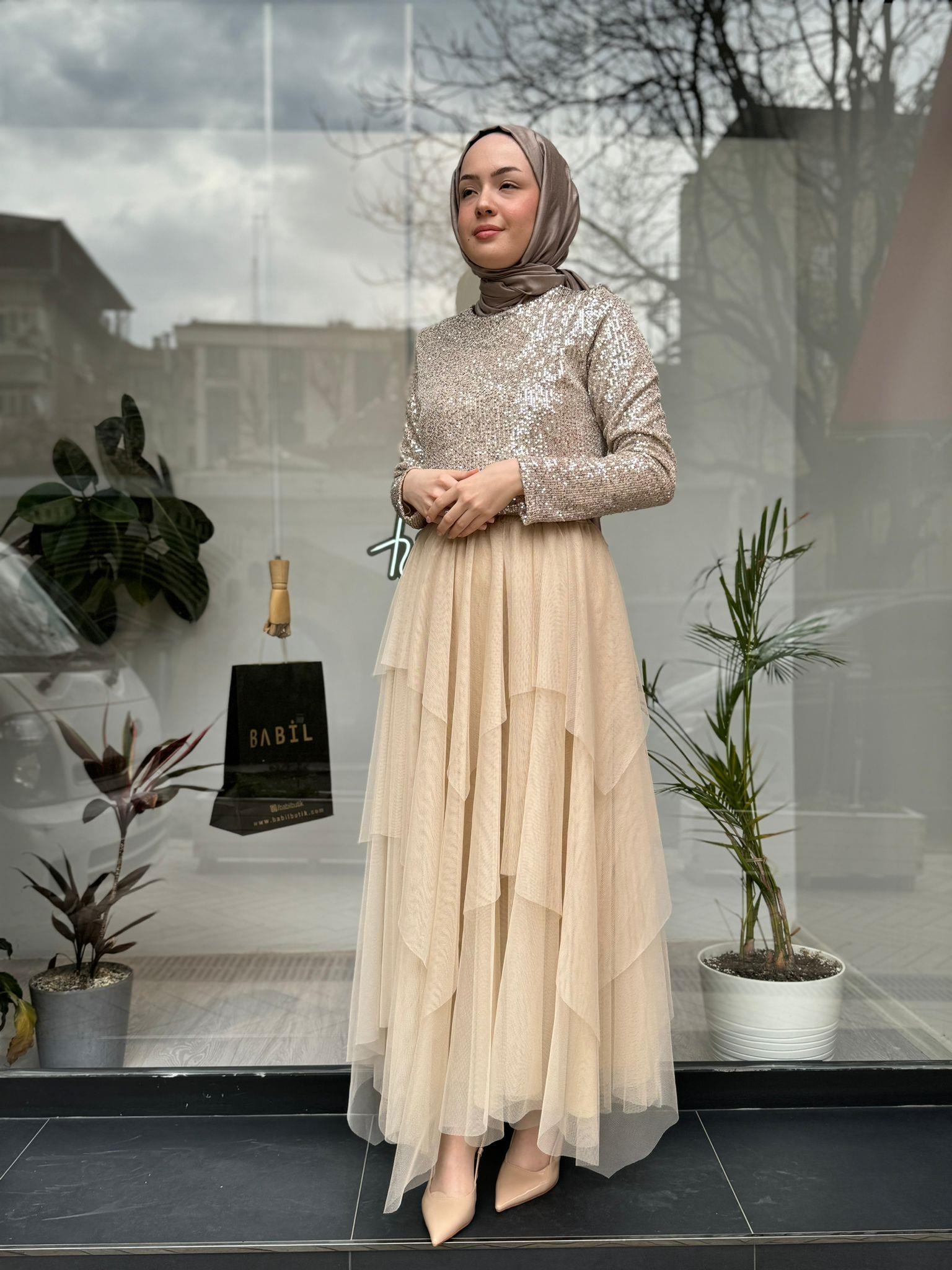 Nurcan Çetin Payet Takım Bej 7402