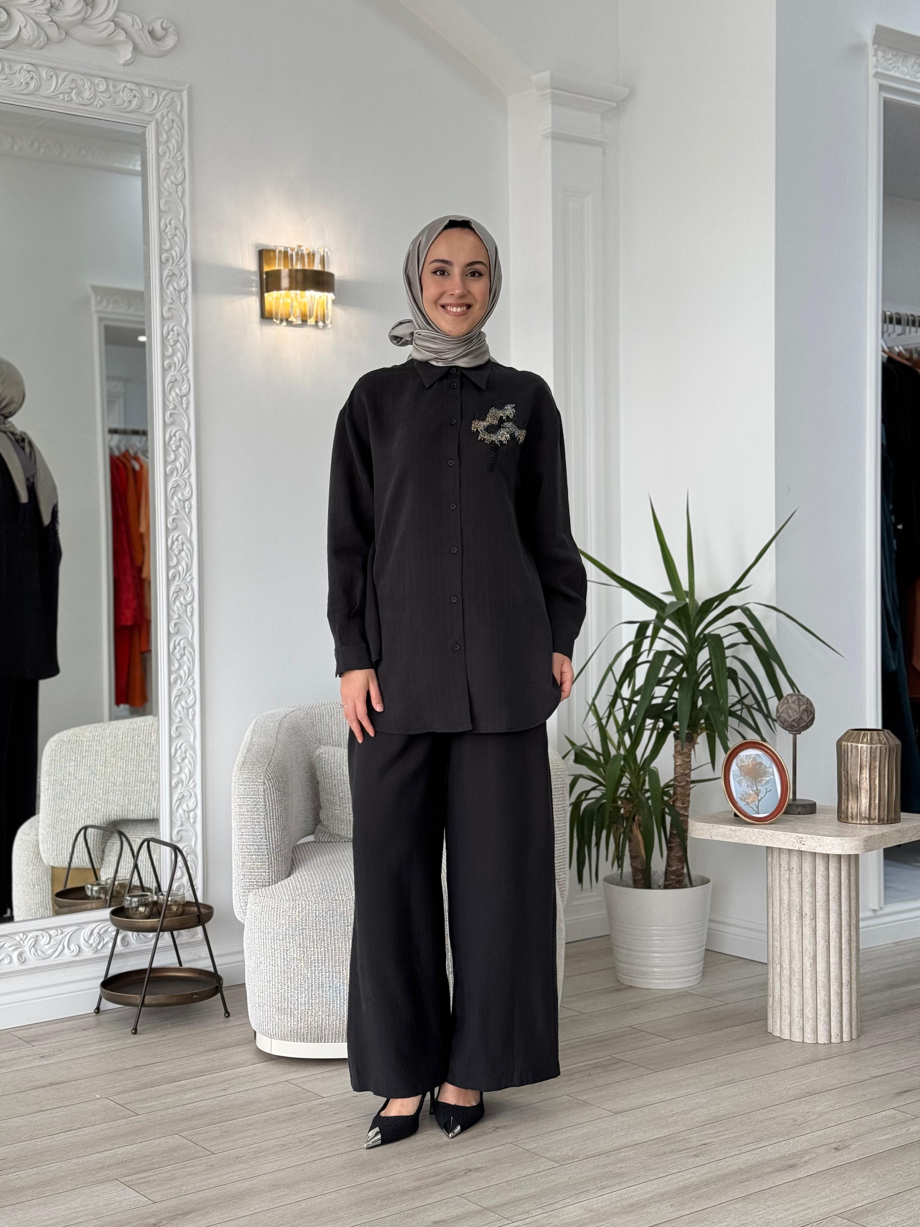 Nurcan Çetin Takım Siyah 25448