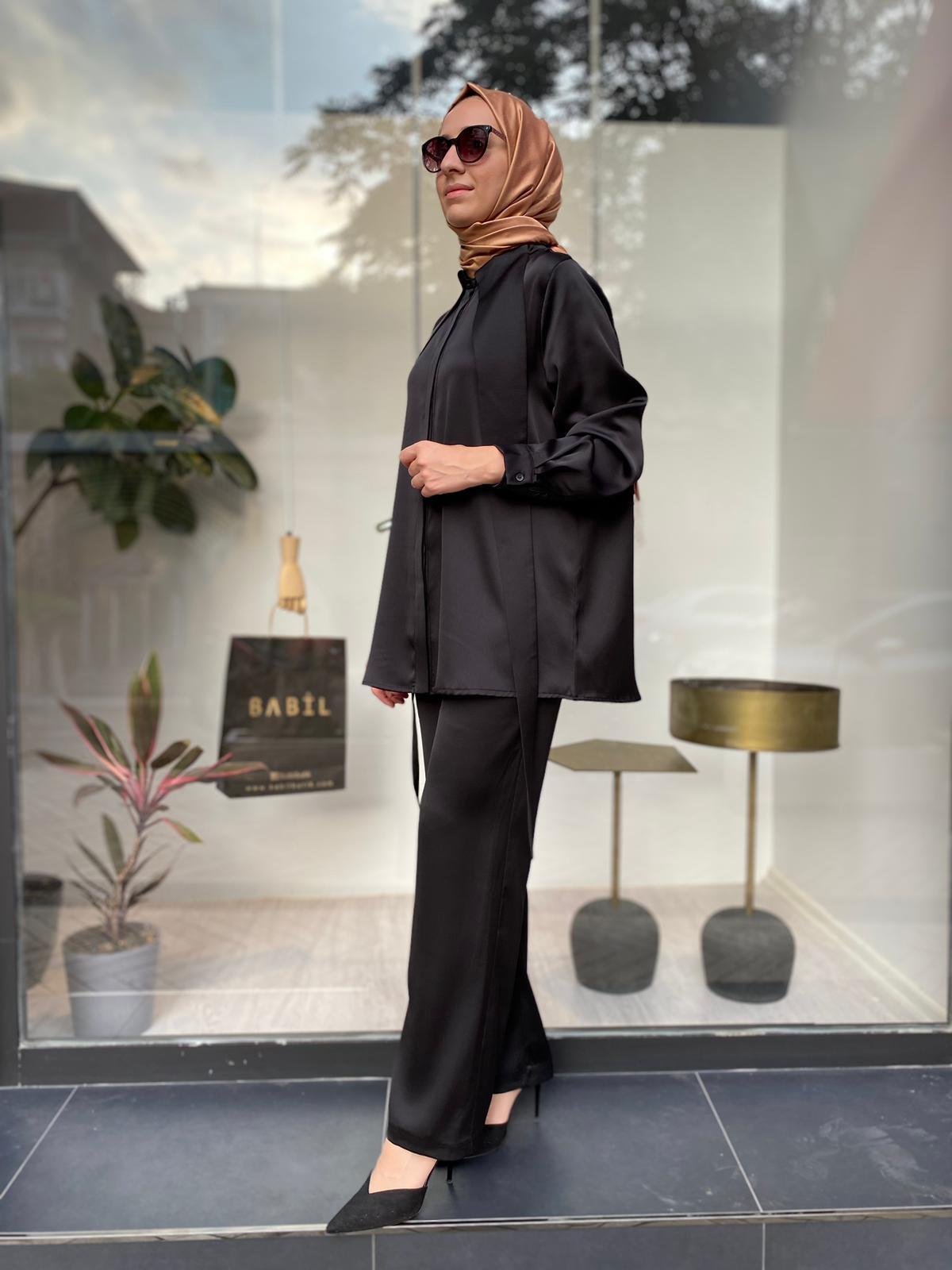 QOOQ Neck Gömlek ve Pantolon Takım 24fw206