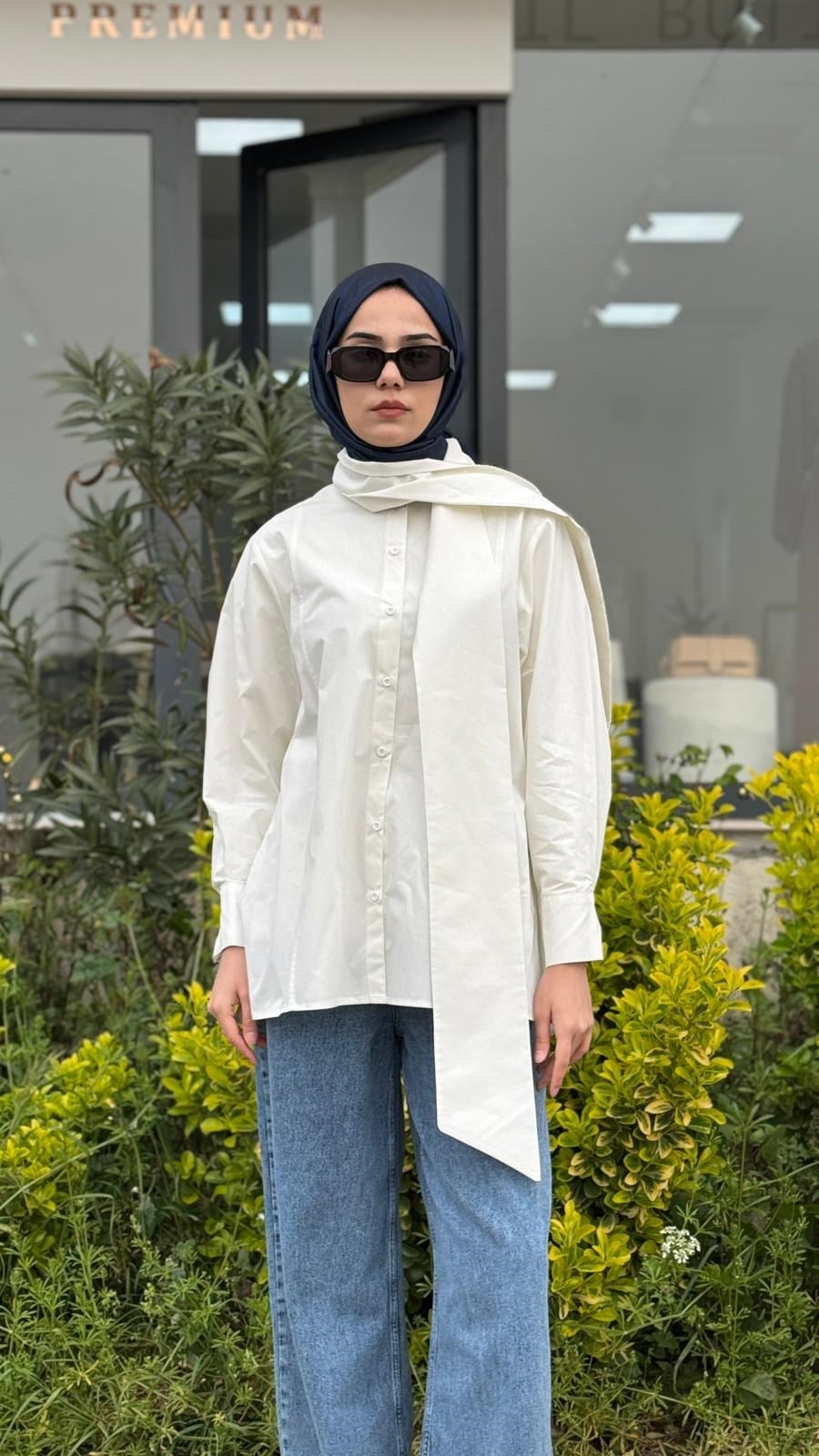 QOOQ Yakası Uzun Gömlek 26ss204