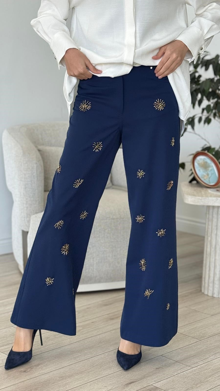 VUU İşlemeli Bol Denim Pantolon 26ss4047
