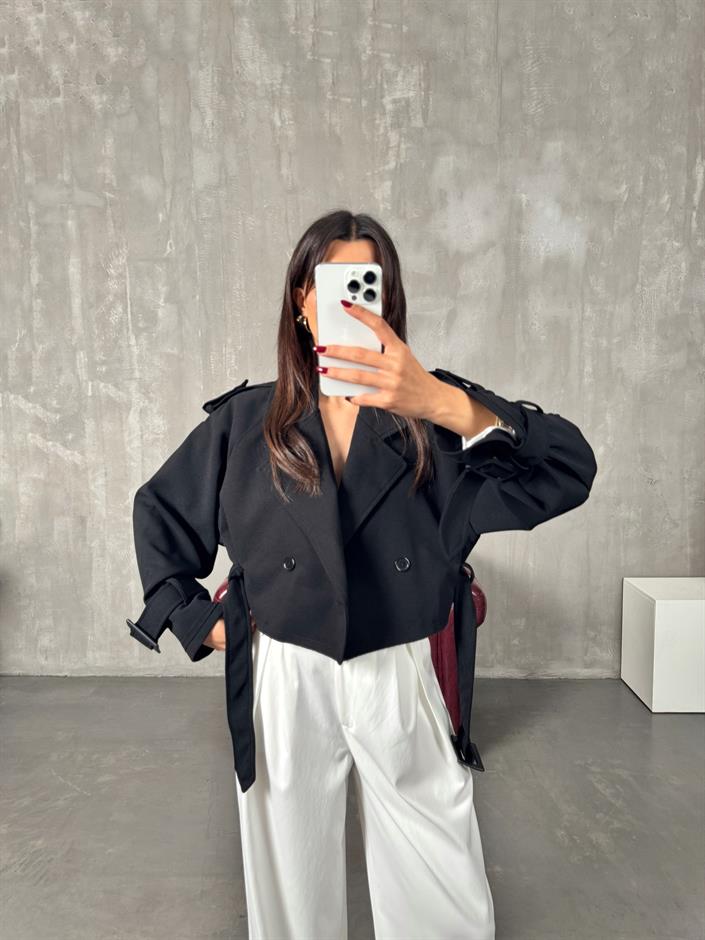 Stela Siyah Astarlı Kısa Trençkot