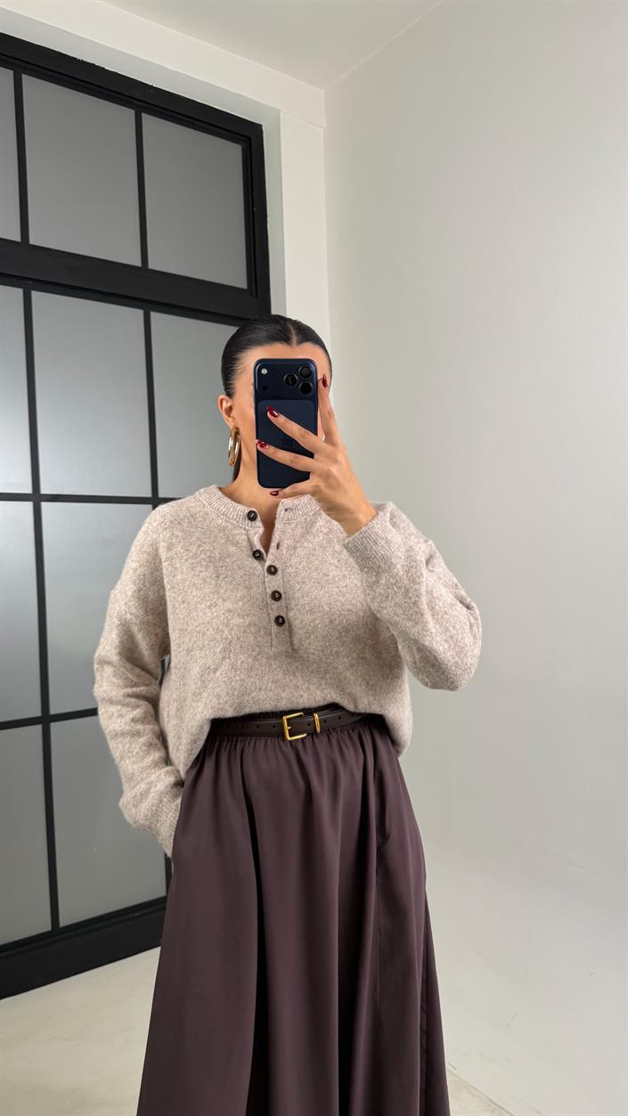 Bej Düğmeli Triko Kazak GAUS-00653