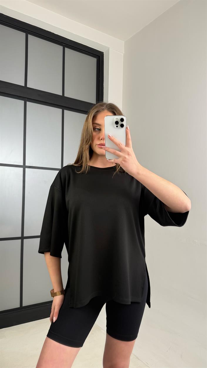 Siyah Basic Yırtmaç Detaylı Modal Tshirt GAUS-01060