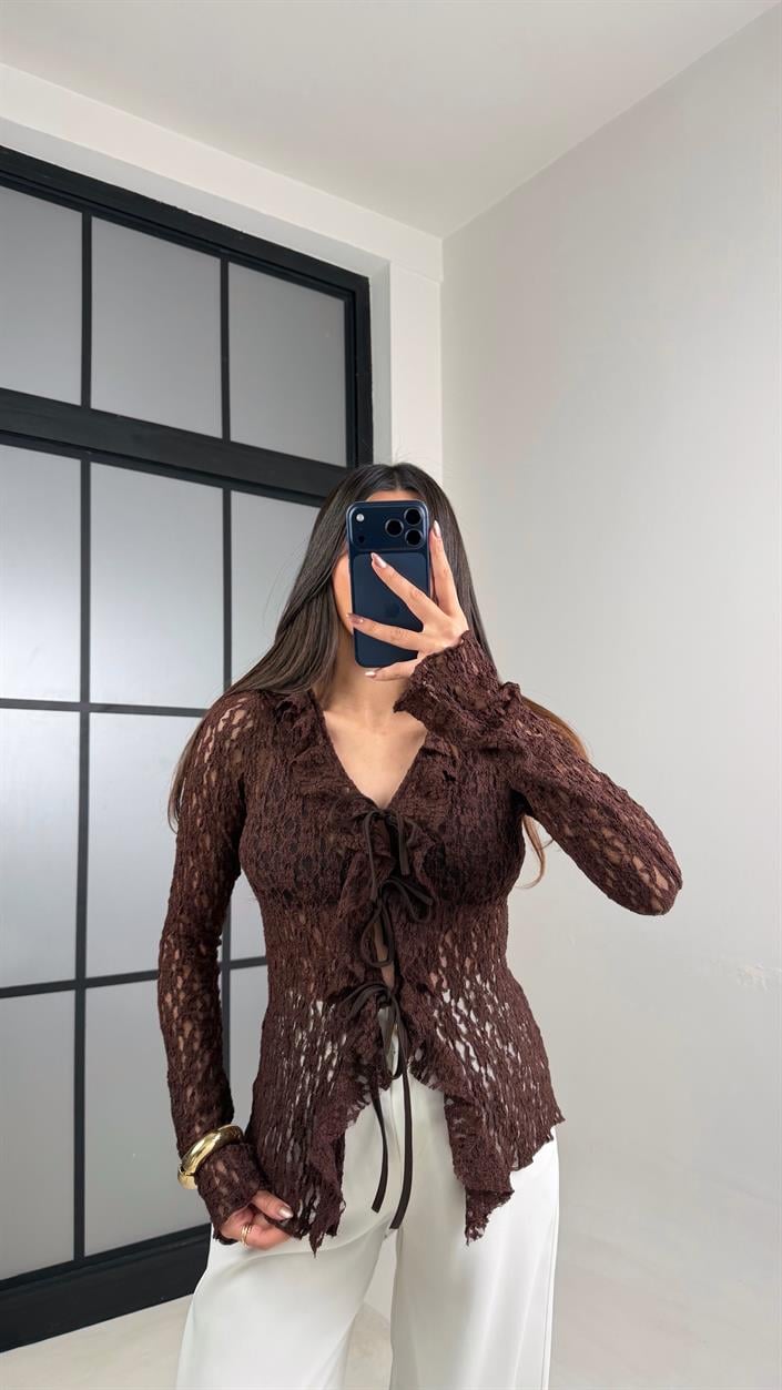 Acı Kahve Önü Bağlamalı Dantel Bluz GAUS-01084