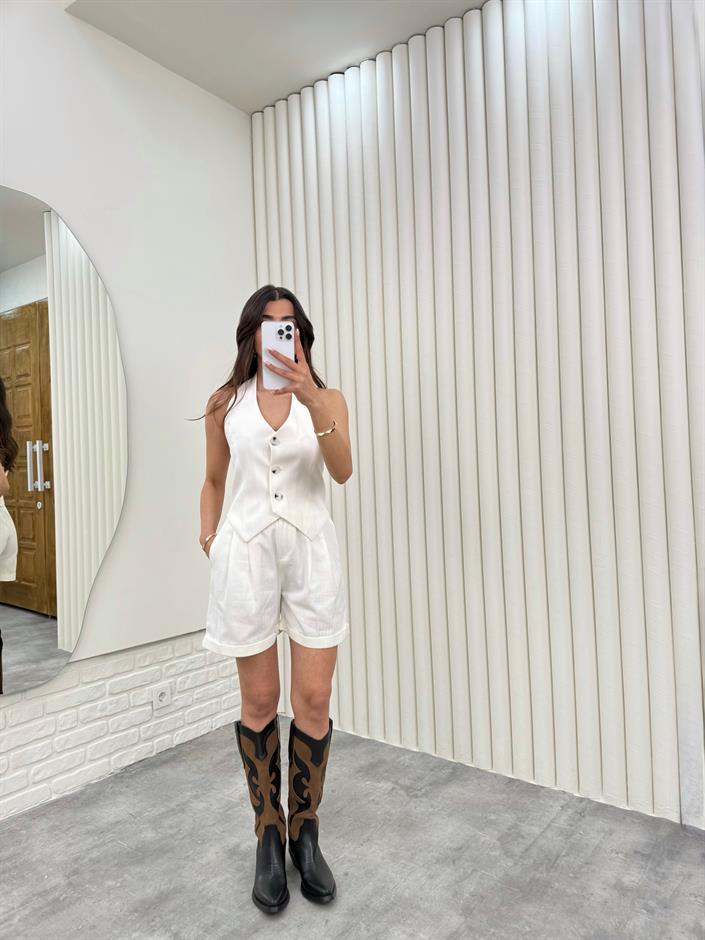 Ekru Beli Gipeli Düğmeli Üst Beli Lastikli Cepli Şort İkili Gabardin Takım Gaus00301