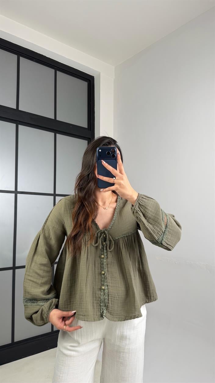 Haki İşlemeli Müslin Bluz GAUS-01151