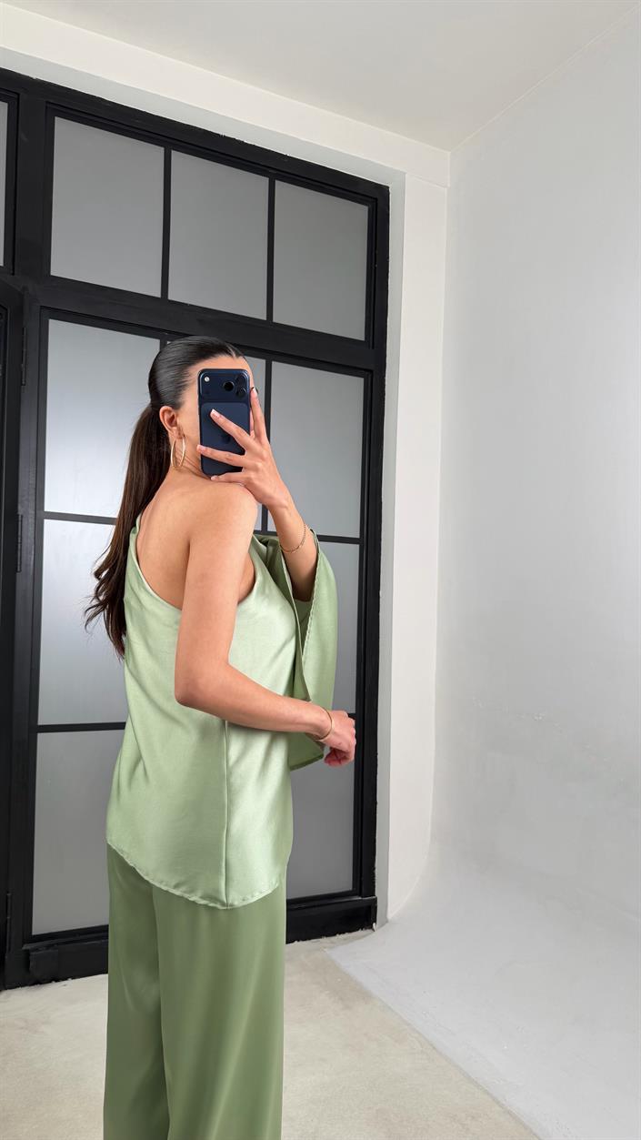 Yeşil Yarasa Kol Bluz Beli Lastikli Pantolon Saten Takım GAUS-01528