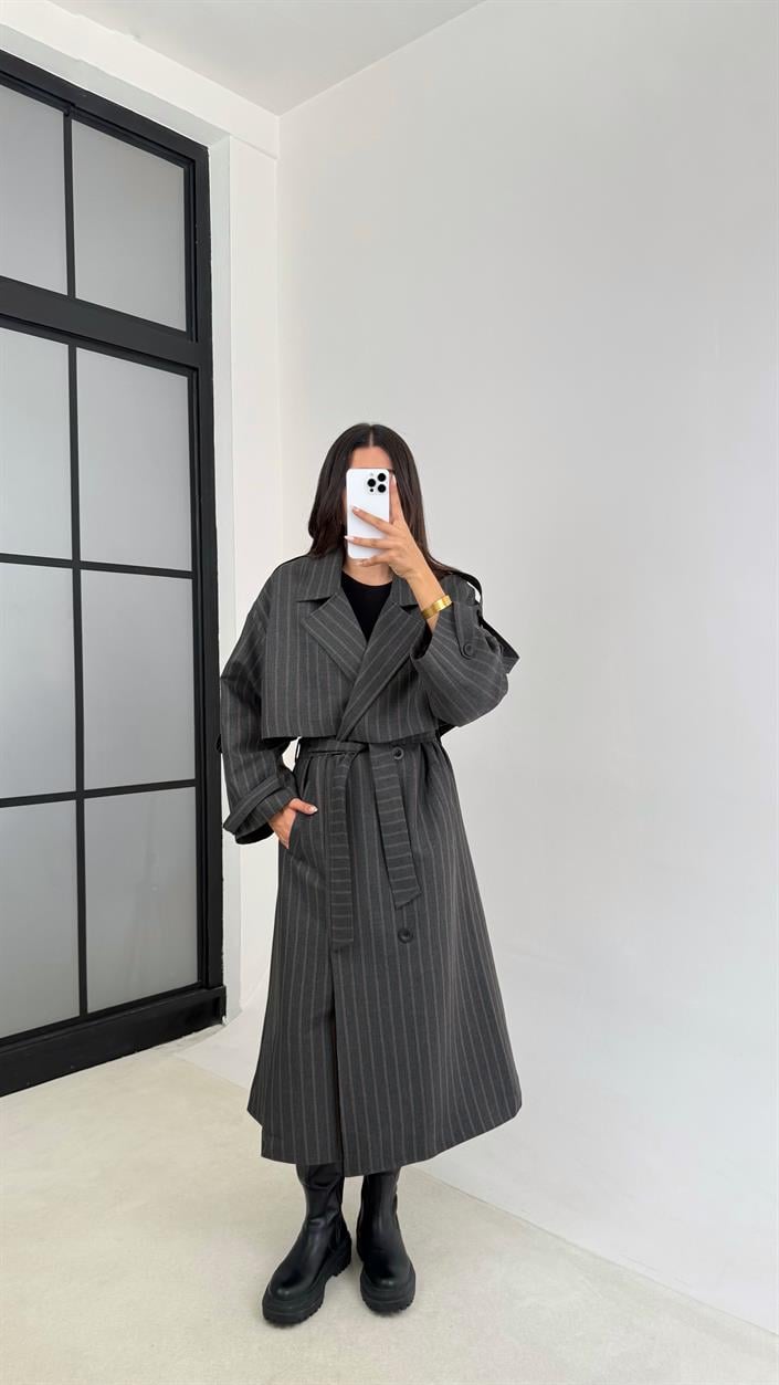 Gri Çizgi Detaylı Kuşaklı Astarlı Premium Uzun Trençkot GAUS-00120