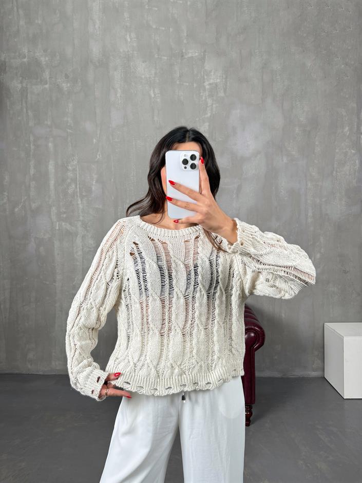 Mevis Taş Ajur Detaylı Triko Kazak