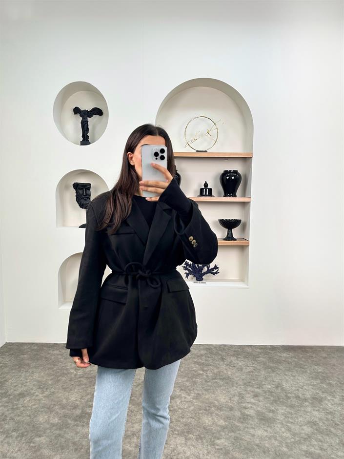 Taila Siyah Astarlı Kemerli Süet Blazer Ceket