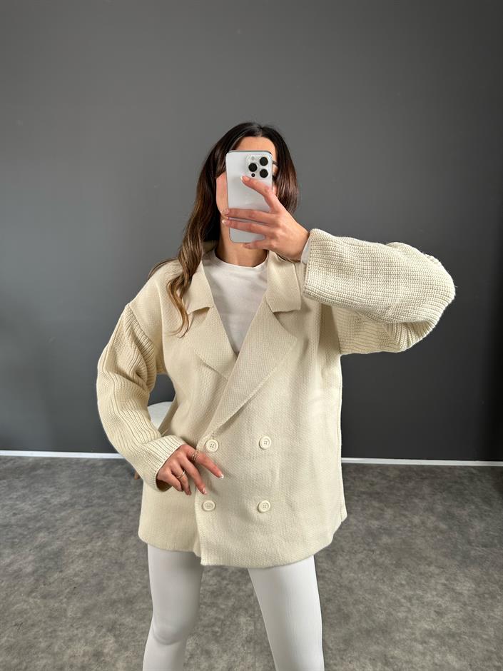Life Ekru Oversize Düğmeli Premium Hırka 