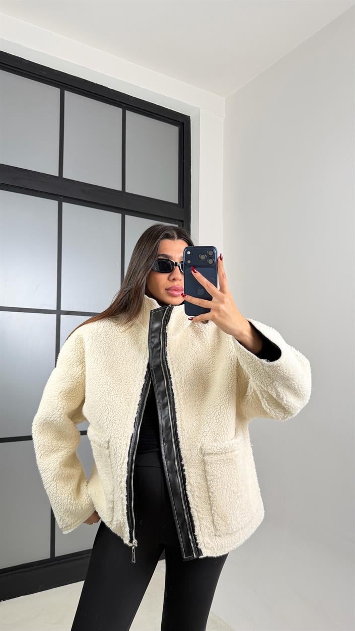 Ekru Deri Astarlı Cep Detaylı Peluş Ceket GAUS-00684