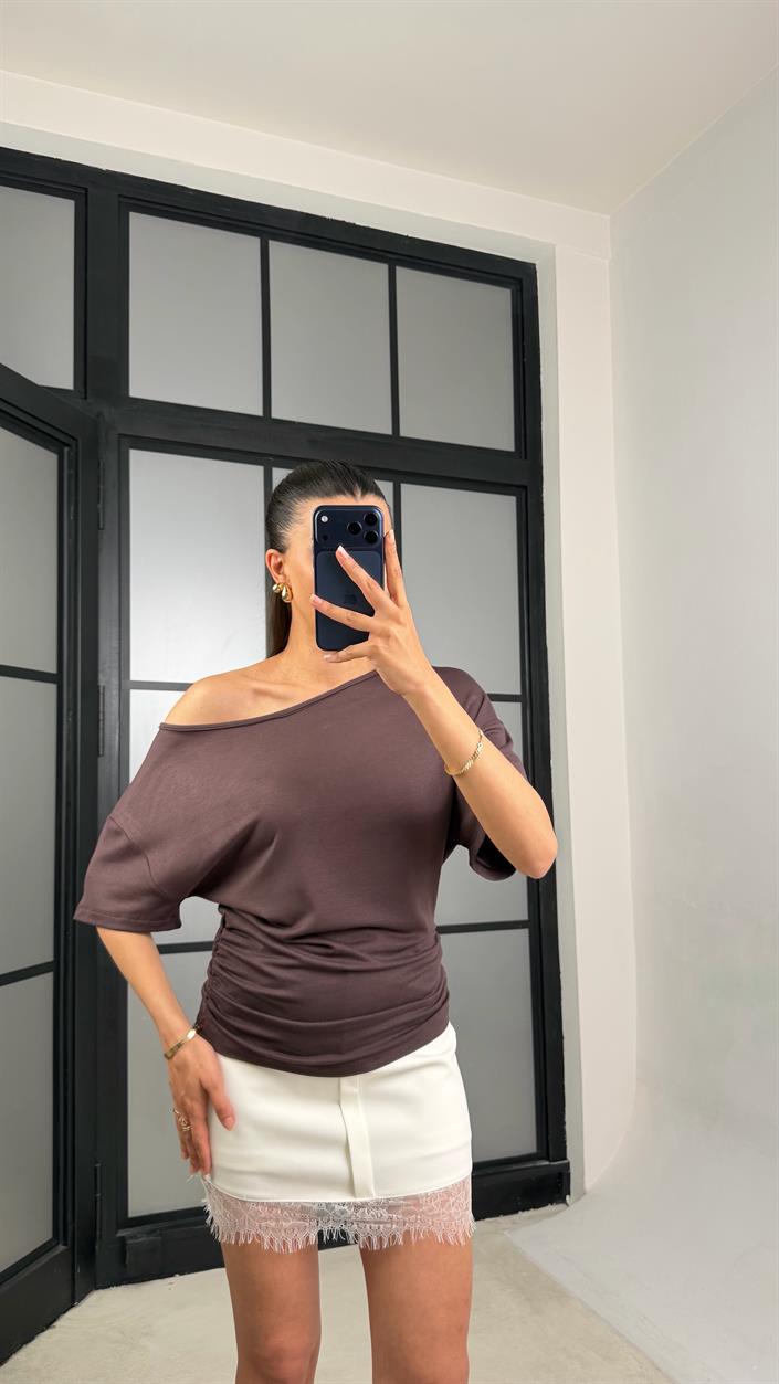 Kahve Yan Drape Detaylı Basic Bluz GAUS-01317