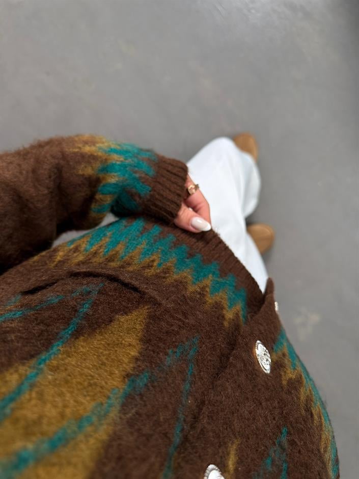 Manusa Yeşil Kahve Sakallı Desenli Düğmeli MD Hırka