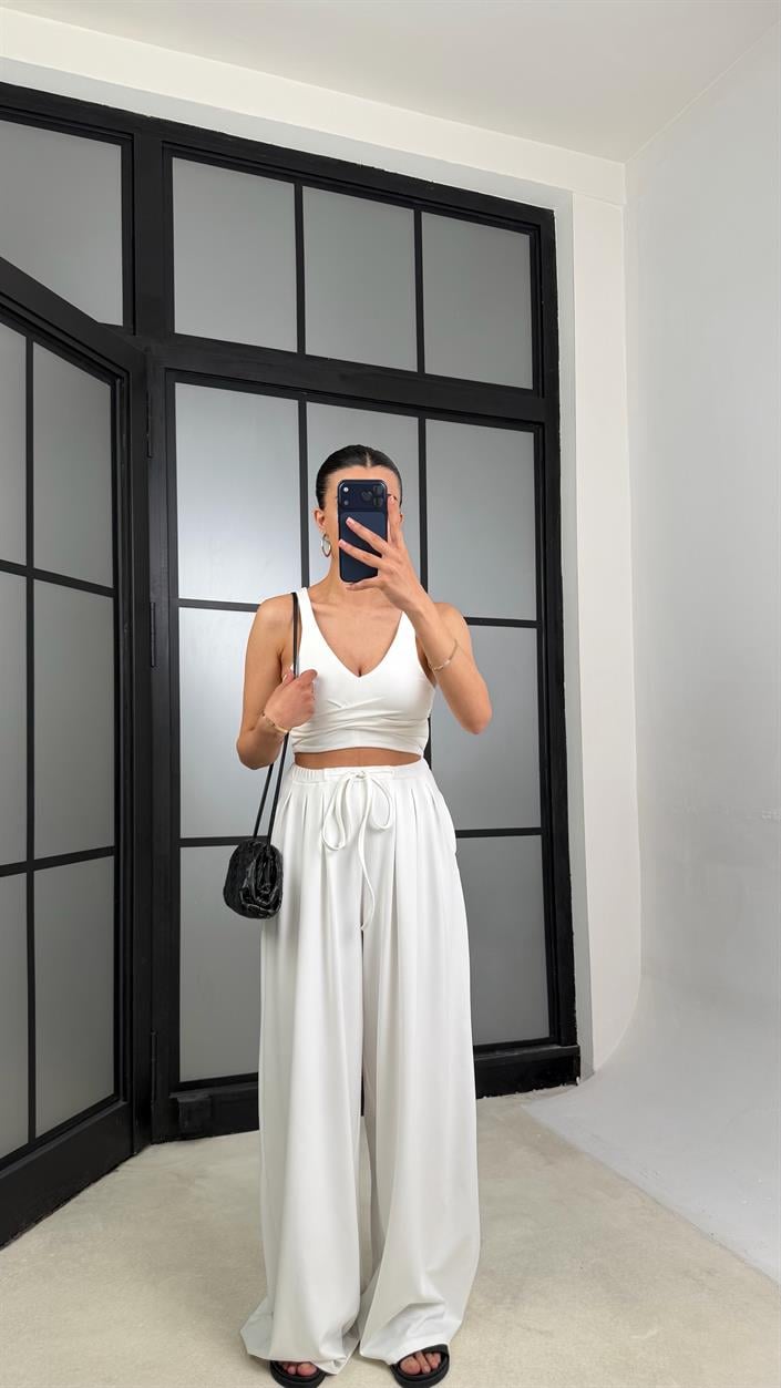 Beyaz OYS Model Pedli  Crop Beli Lastikli Pantolon İkili Takım GAUS-01441