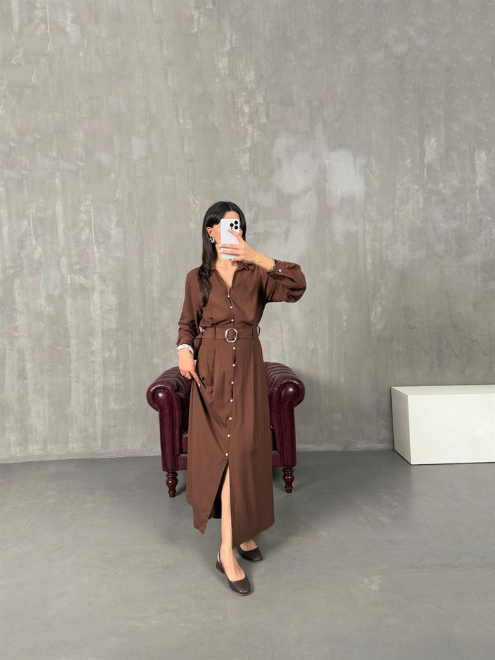 Sandra Kahve Taş Düğmeli Kuşaklı Elbise