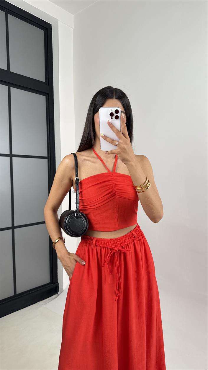 Kırmızı Boyundan Bağlamalı Beli Lastikli Crop Kuşaklı Cepli Pantolon Çilek Kumaş Takım Gaus00659