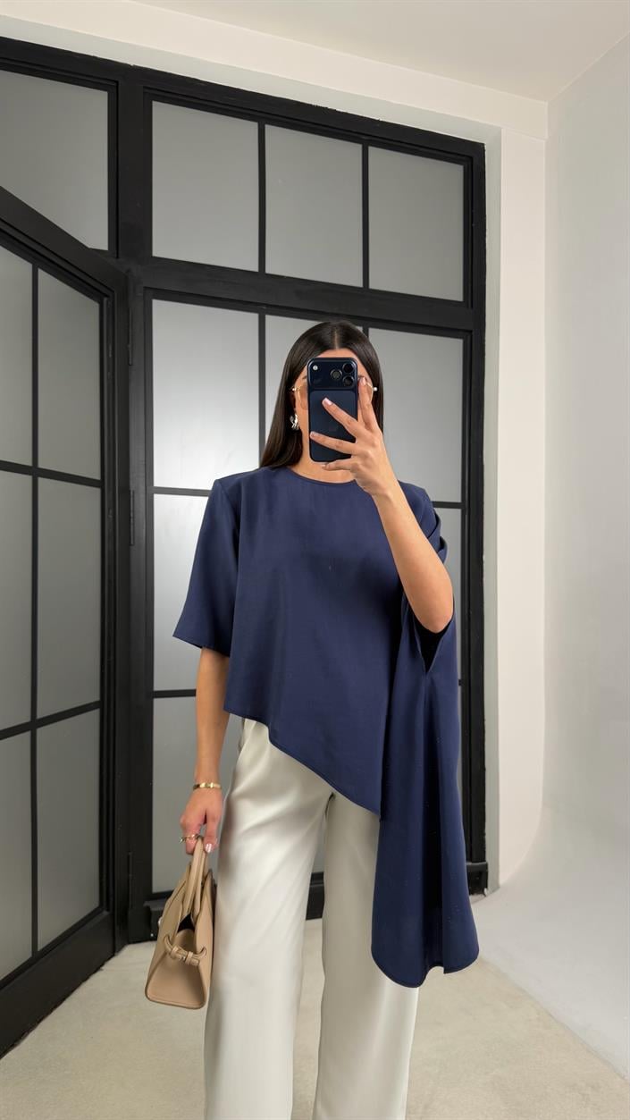 Mavi Vatkalı Asimetrik Bluz GAUS-01186