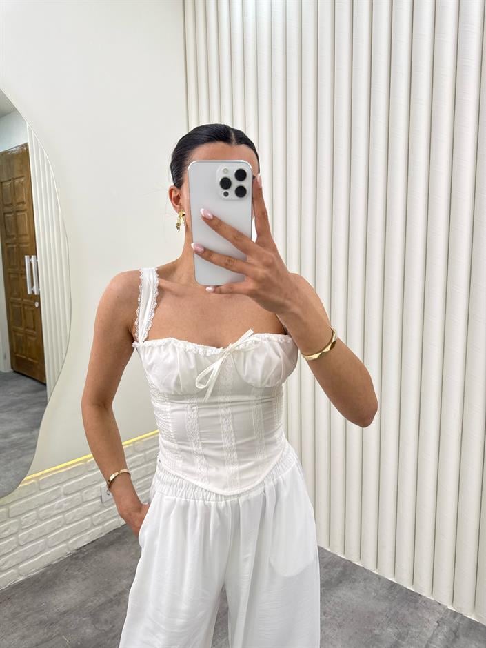 Beyaz Askılı Arkası Lastikli Dantelli Bustiyer Crop Gaus00286