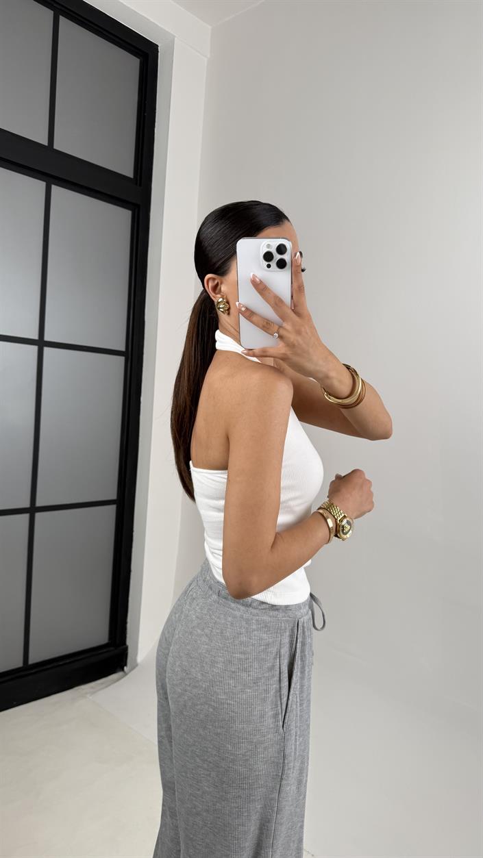 Beyaz Boyundan Askılı Triko Crop Gaus00592