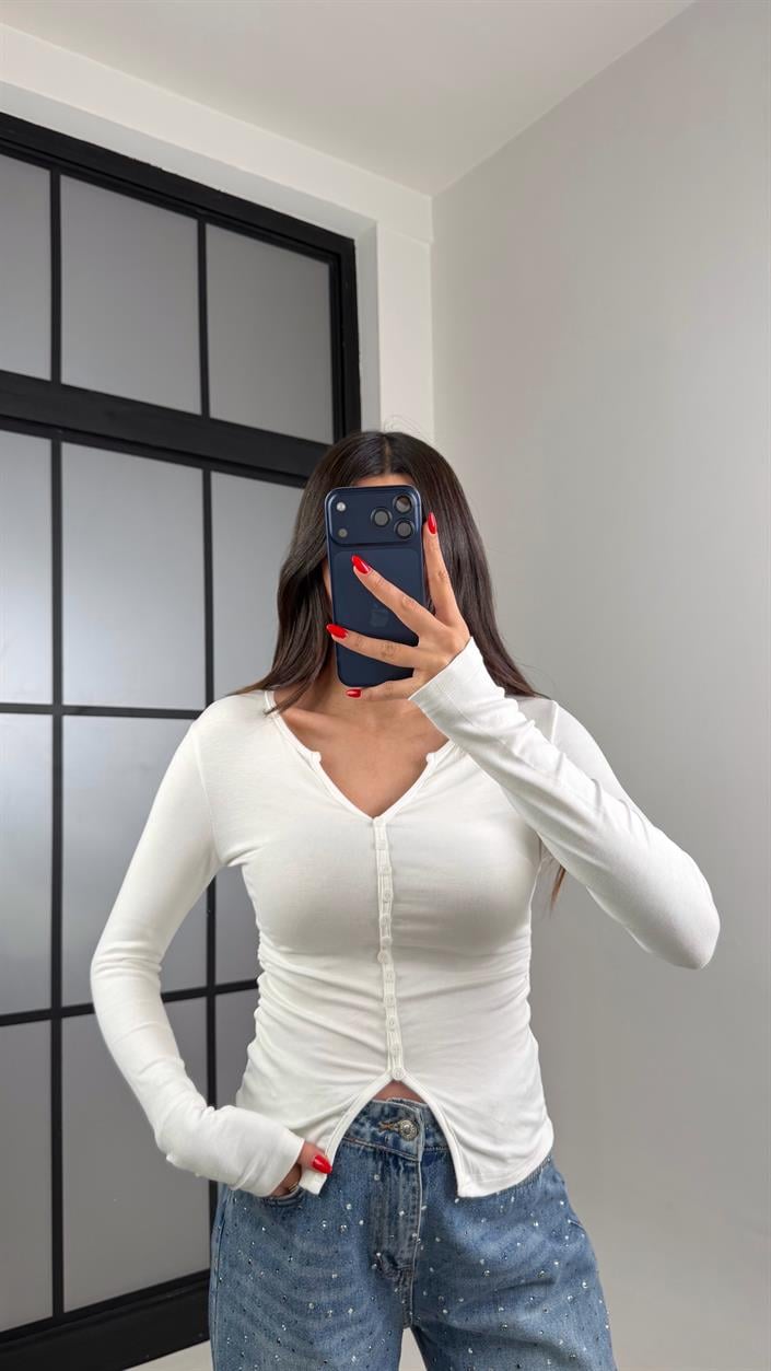 Ekru Düğme Detaylı Bluz GAUS-00960