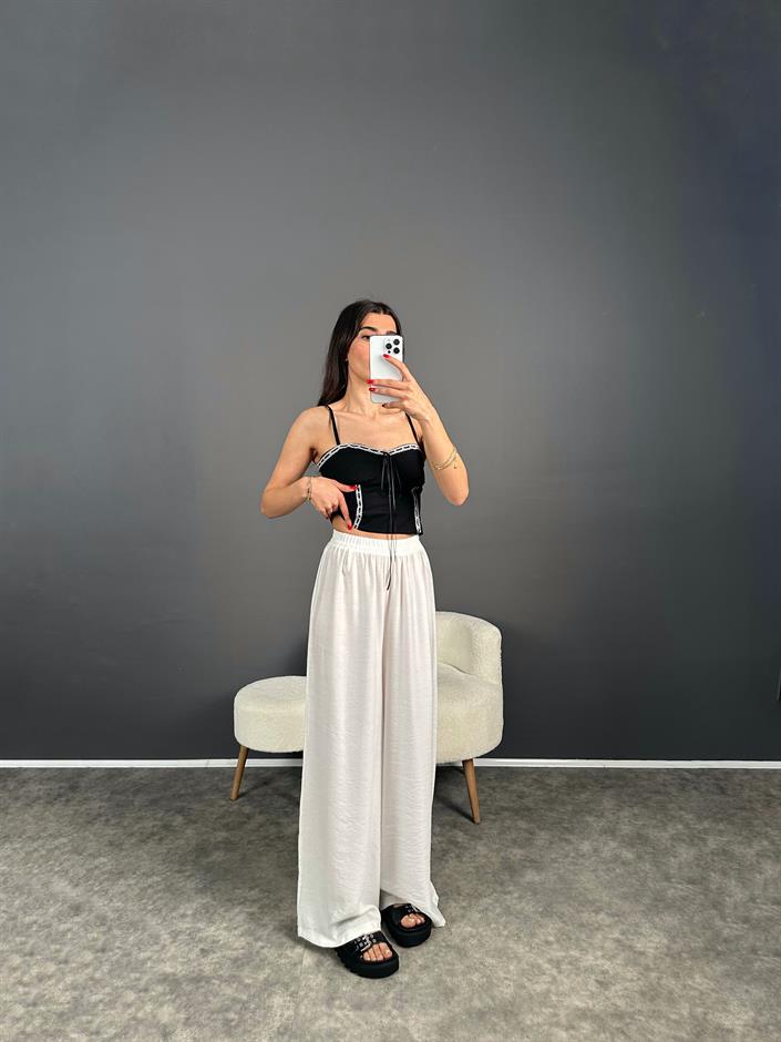 Eliow Beyaz Bol Paça Beli Lastikli Pantolon 