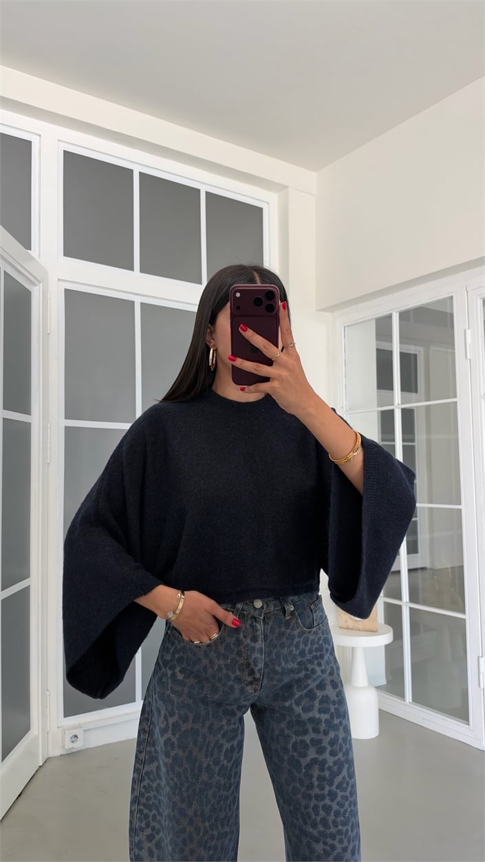 Lacivert Yarasa Kol Crop Kazak GAUS-02252