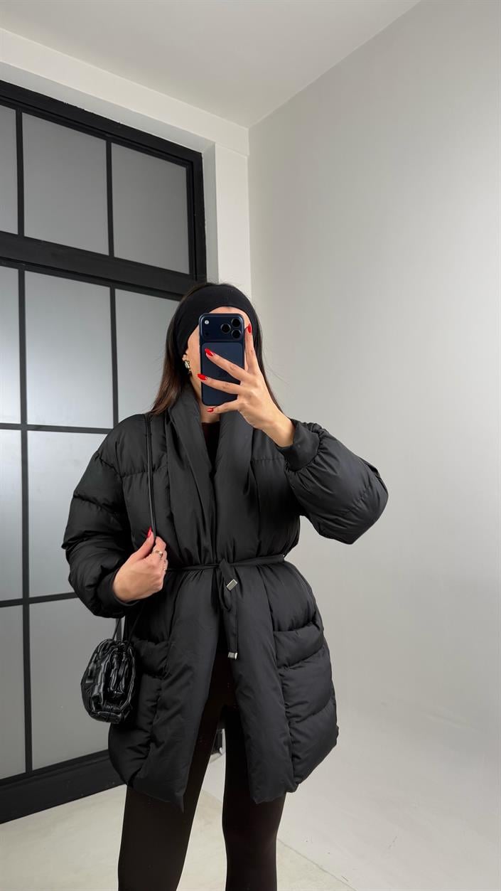 Siyah Astarlı Cep Detaylı Kuşaklı Şişme Mont GAUS-00879