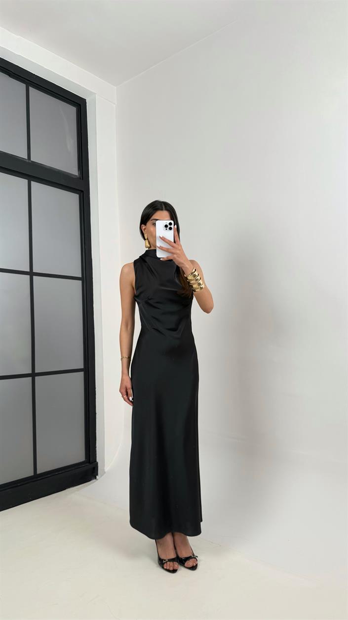 Siyah Yaka Drapeli Saten Elbise Gaus00364