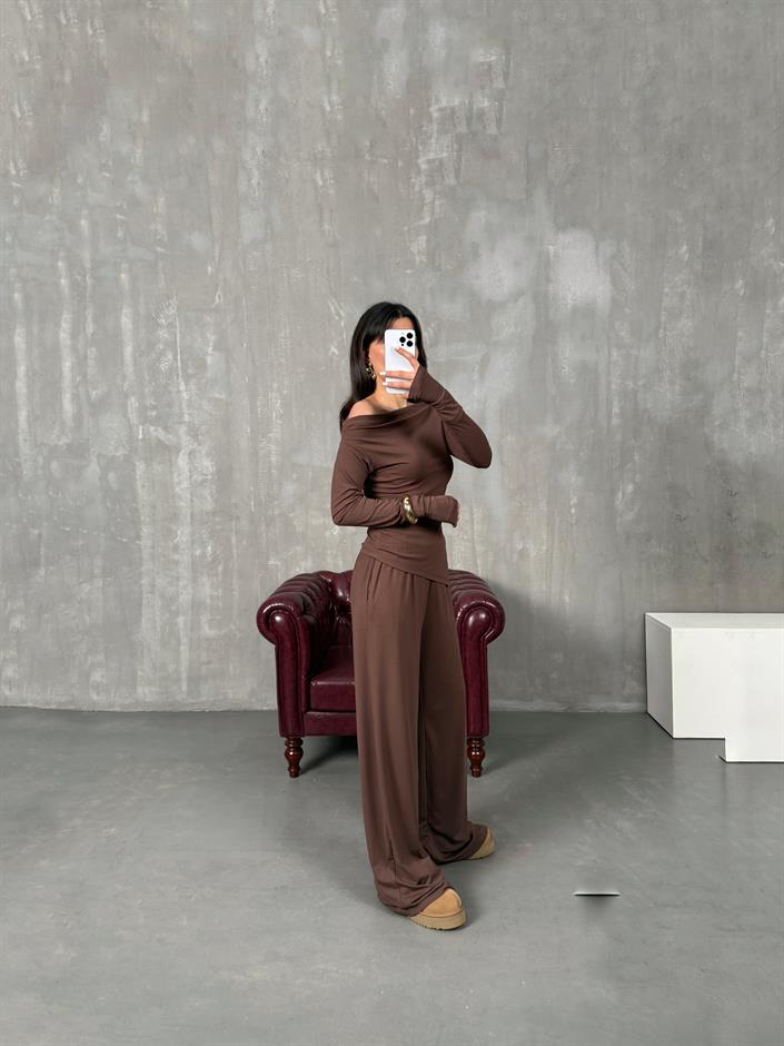 Tamara Kahve Drapeli Asimetrik Kesim Bluz Pantolon Modal Takım