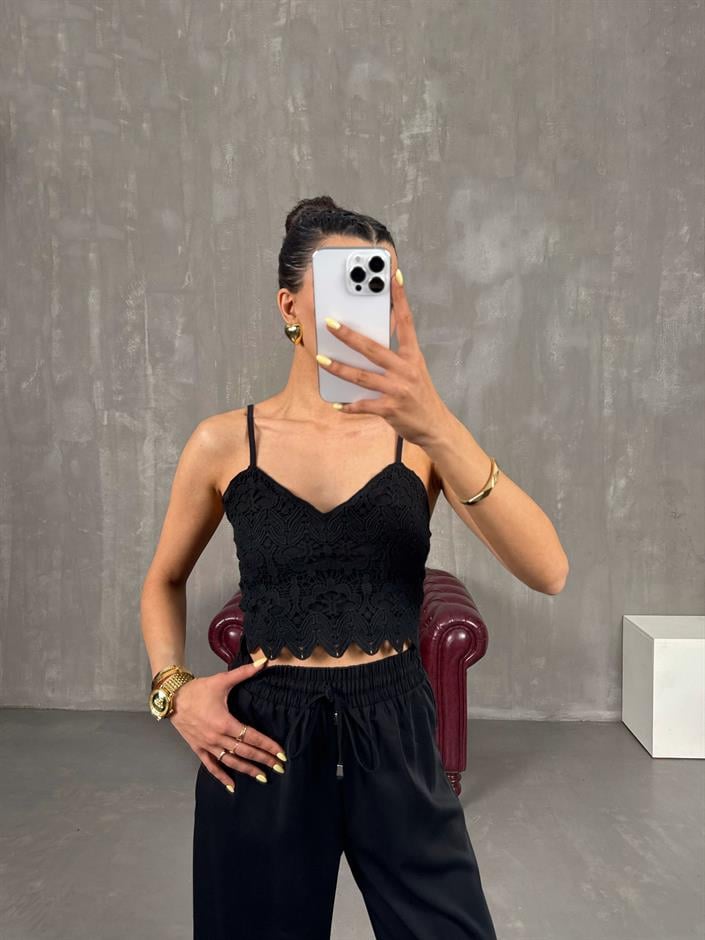 كروب بوستييه أسود مزخرف مع حمالات Gaus00120