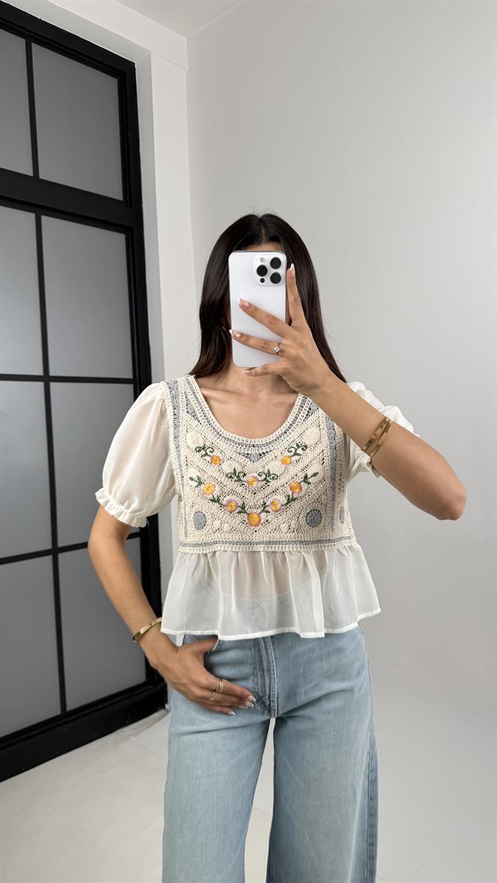 Ekru Çiçek Nakışlı Şifon Kol Crop Bluz Gaus00576