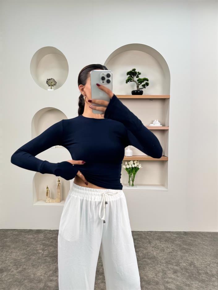 Odri Lacivert Oys Modal Kumaş Bisiklet Yaka El Detaylı Bluz