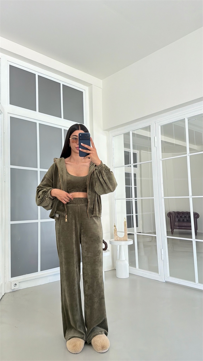 Yeşil Kapüşonlu Hırka Crop Beli Lastikli Pantolon 3lü Kadife Takım GAUS-02033