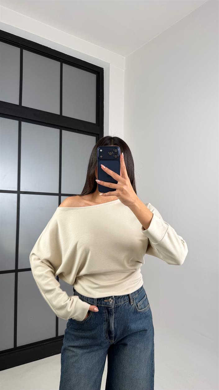 Taş Kayık Yaka Modal Kumaş Bluz GAUS-00795