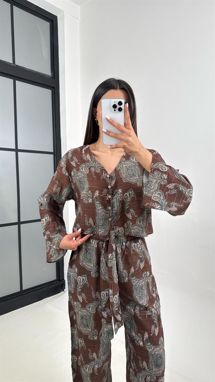 Kahve V Yaka Önü Düğmeli Üst Beli Lastikli Pantolon Etnik Desen Takım Gaus00362