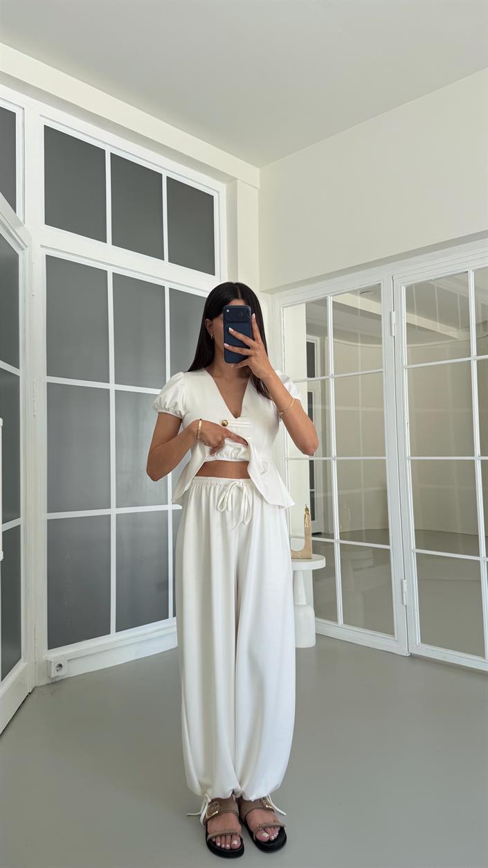 Ekru Gold Düğme Detaylı Peplum Bluz Beli Lastikli Şalvar Pantolon İkili Modal Takım GAUS-01673
