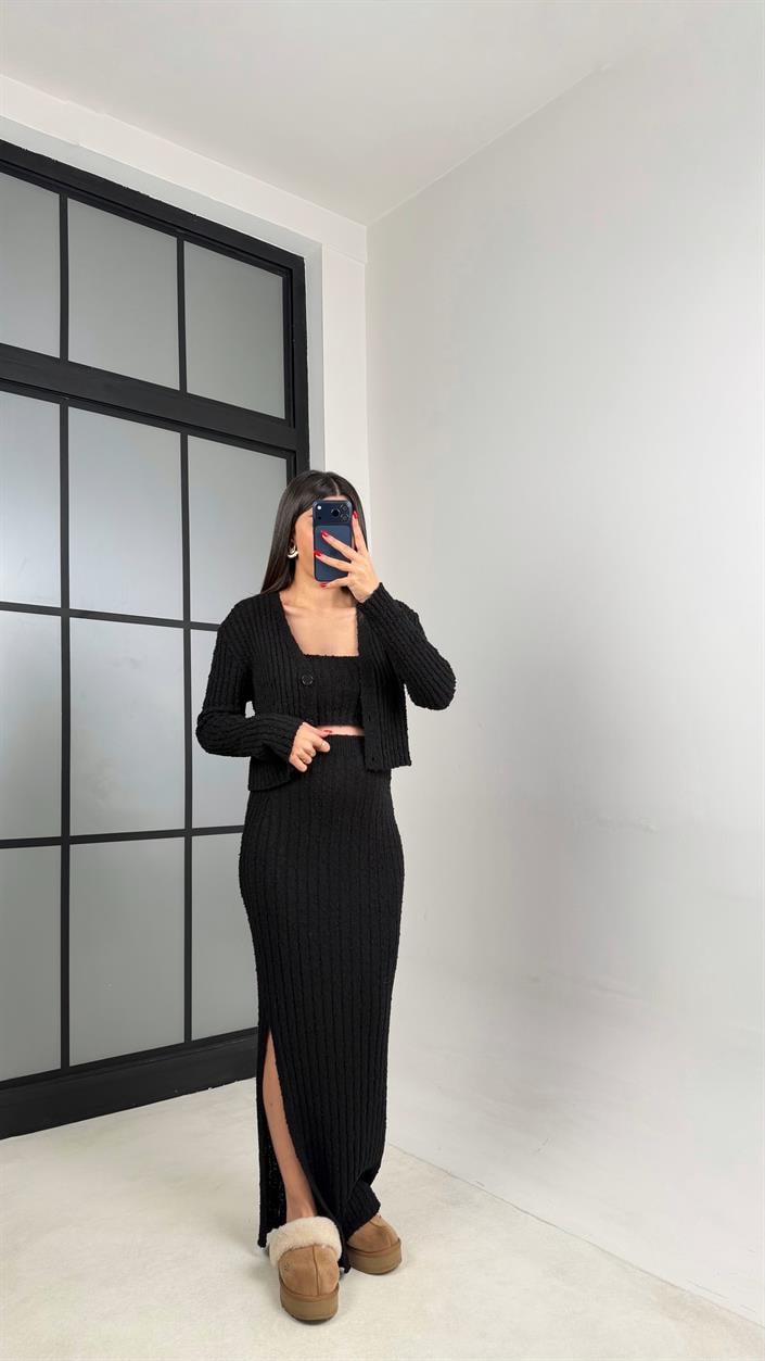 Siyah Hırka Crop Beli Lastikli Yırtmaç Detaylı Etek Triko Takım GAUS-00969