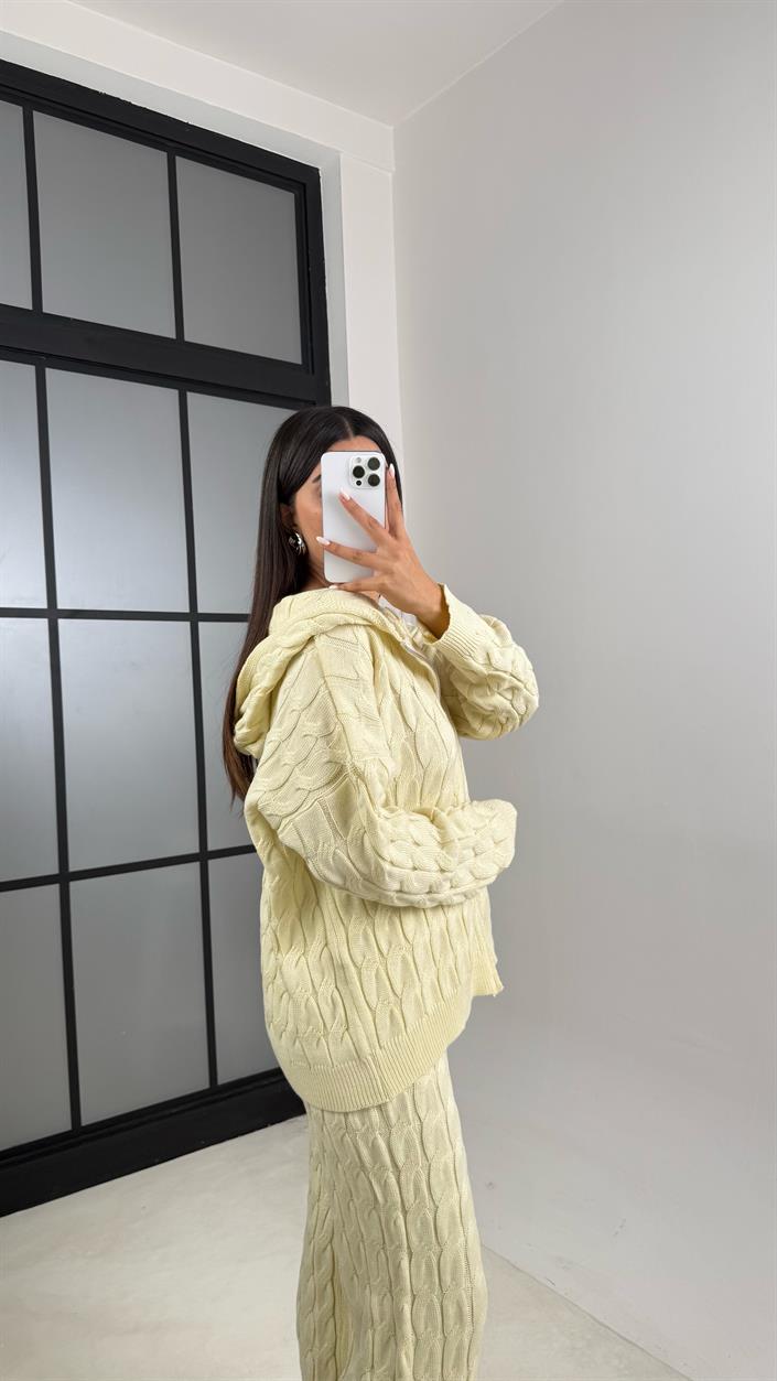 Soft Sarı Saç Örgülü Kapüşonlu Hırka Pantolon Triko Takım GAUS-00514