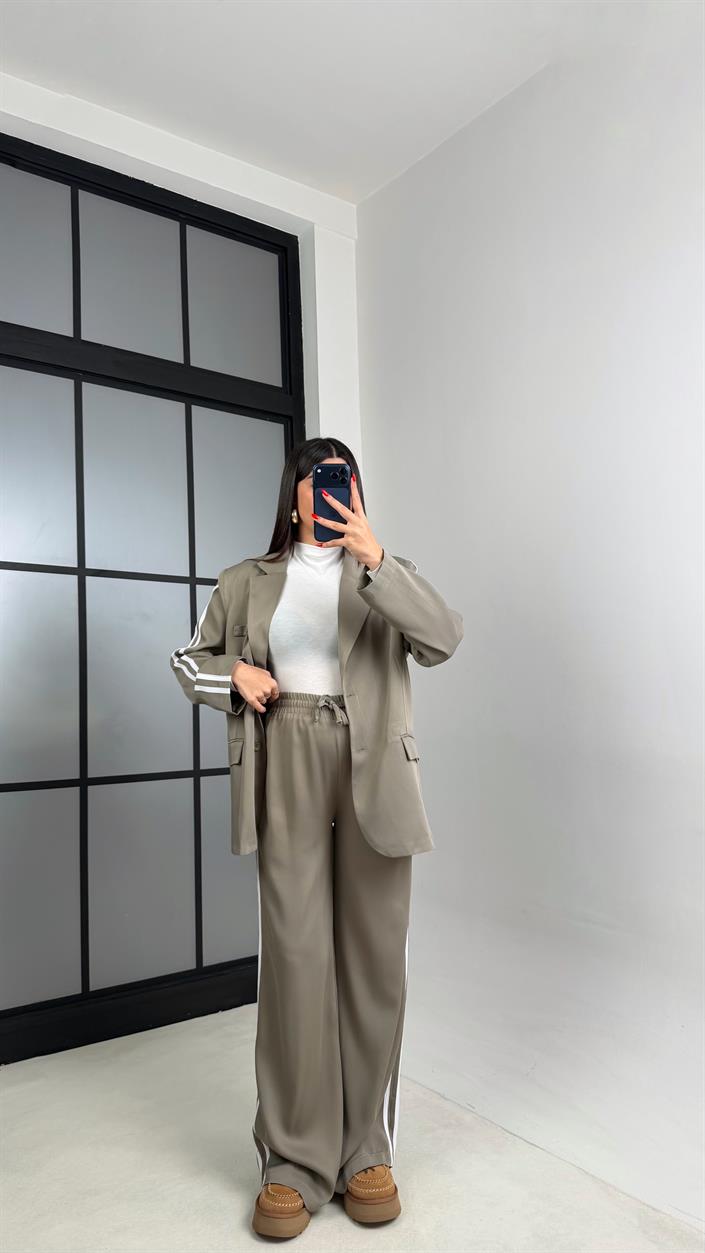 Açık Yeşil Astarlı Vatkalı Blazer Ceket Beli Lastikli Pantolon Şerit Detaylı Tencel Kumaş Takım GAUS-00934