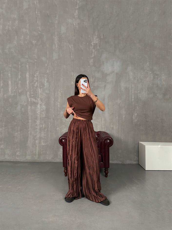 Helori Kahve Rahat Kırışık Pantolon